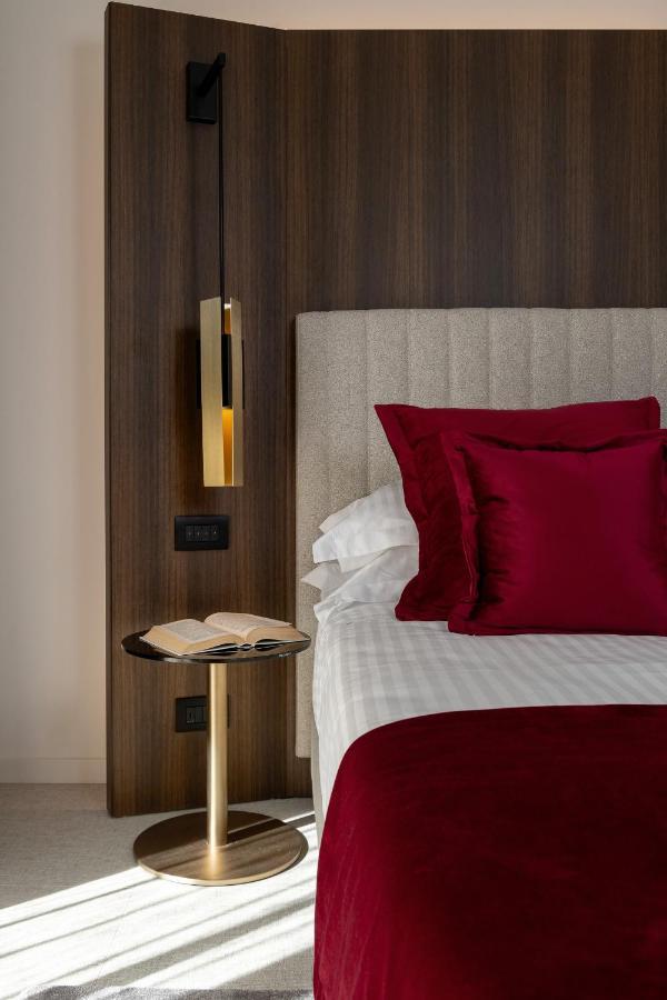 We Me Suite Hotel Riccione Luaran gambar