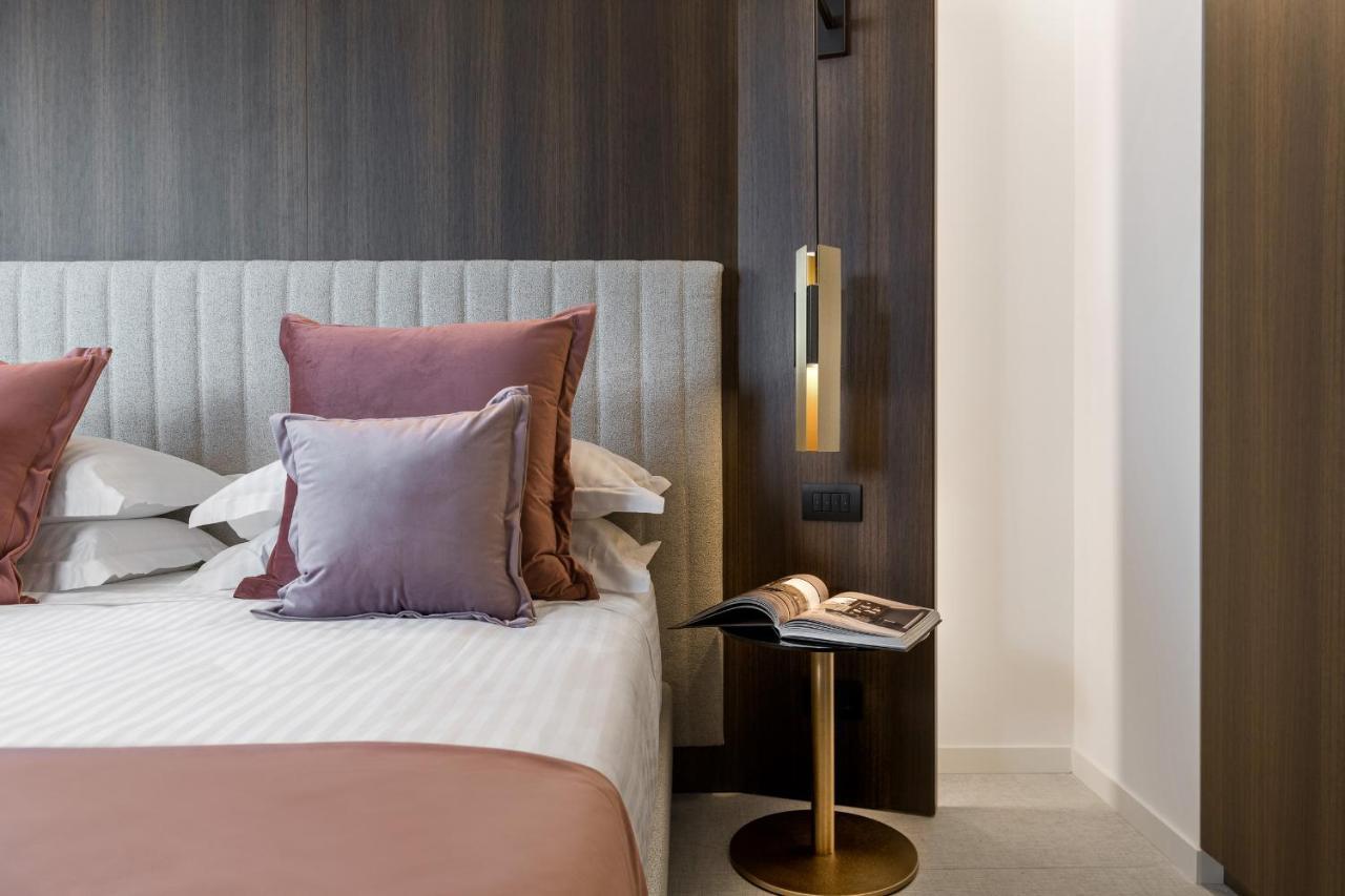 We Me Suite Hotel Riccione Luaran gambar